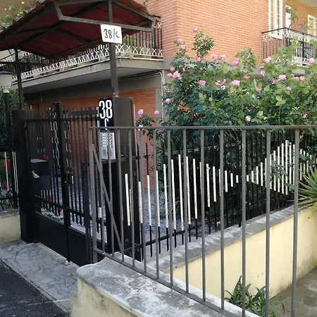 Glicini 38 Apartament